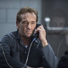 The Flash: John Wesley Shipp in una scena di The Things You Can't Outrun