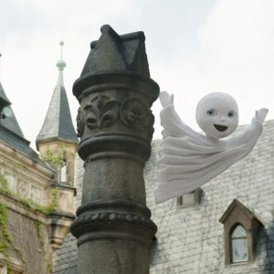 Un fantasma per amico: il tenero fantasmino protagonista del film in una scena