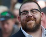 Nick Frost nella serie tv The Finger