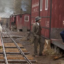 Una folle passione: Jennifer Lawrence in una scena del film con Bradley Cooper e David Dencik