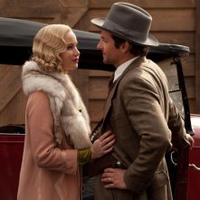 Jennifer Lawrence e Bradley Cooper neosposi innamorati in una scena di 'Una folle passione'