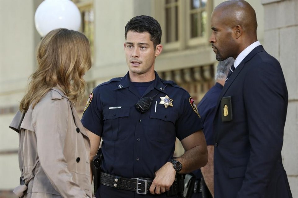 Revenge: Emily VanCamp, Brian Hallisay e LaMonica Garrett nell'episodio Meteor