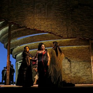 Carmen: Anita Rachvelishvili nei panni di Carmen nello spettacolo operistico dal Metropolitan Opera di New York