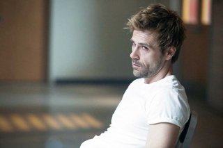 Constantine: il protagonista Matt Ryan nel Pilot