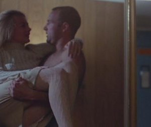 Una scena di Non torno a casa stasera