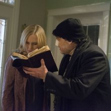 Clown: Andy Powers in una scena del film con Laura Allen