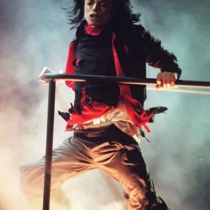Michael Jackson: Life, Death and Legacy - Il Re del Pop in una scena del film-concerto