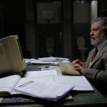 La scuola più bella del mondo: Lello Arena al computer