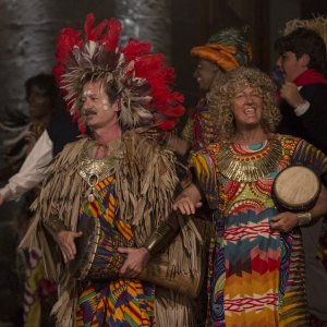 La scuola più bella del mondo: Rocco Papaleo e Angela Finocchiaro in tenuta africana