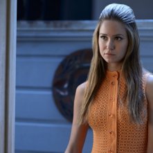 Vizio di forma: Katherine Waterston in una scena