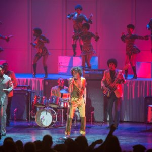 Get on Up: Chadwick Boseman insieme a Nelsan Ellis in una scena