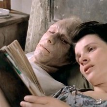 Il paziente inglese: Ralph Fiennes e Juliette Binoche in una scena del film di Anthony Minghella