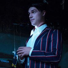 American Horror Story Freak Show: l'attore Finn Wittrock nella puntata intitolata Pink Cupcakes