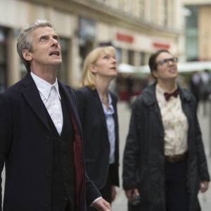 Doctor Who: Peter Capaldi,  Jemma Redgrave e Ingrid Oliver in Death in Heaven