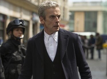 Doctor Who: Peter Capaldi interpreta il Dottore in Death in Heaven