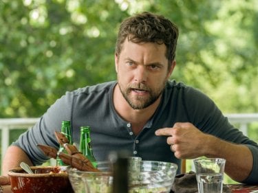 The Affair: l'attore Joshua Jackson in una scena del quinto episodio