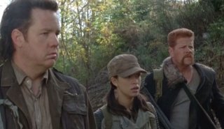 The Walking Dead: Josh McDermitt, Christian Serratos e Michael Cudlitz nell'episodio Sabotaggio