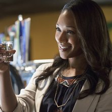The Flash: Candice Patton in una scena di Plastique