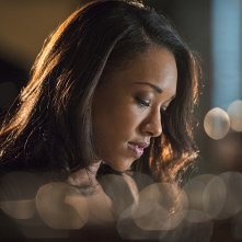 The Flash: Candice Patton interpreta Iris West in Plastique