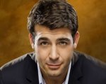 James Wolk nella serie CBS Zoo