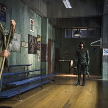 Arrow: J.R. Ramirez e Stephen Amell in Guilty