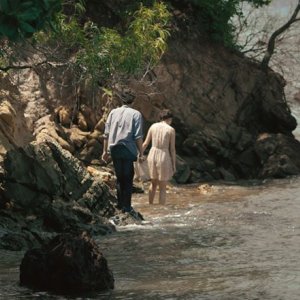 As You Were: Eshley Gao e Josh Lai in una scena del film
