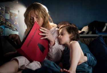 The Babadook: i protagonisti Essie Davis e Noah Wiseman in un'immagine del film