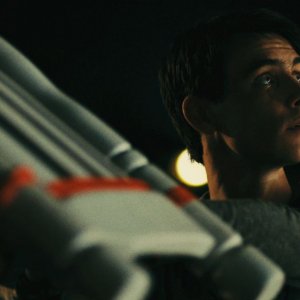 Big Significant Things: il protagonista Harry Lloyd in una scena del film