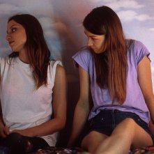 Mercuriales: Ana Neborac con Philippine Stindel in una scena