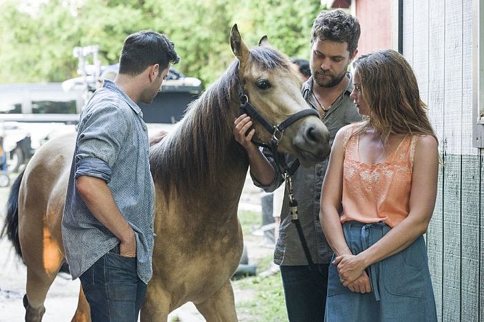 The Affair: Joshua Jackson e Ruth Wilson in una scena della sesta puntata