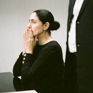 Viviane: Ronit Elkabetz, protagonista e co-regista del film, in una scena