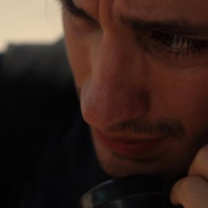 Chi è Dayani Cristal?: Gael Garcia Bernal in un primo piano tratto dal film