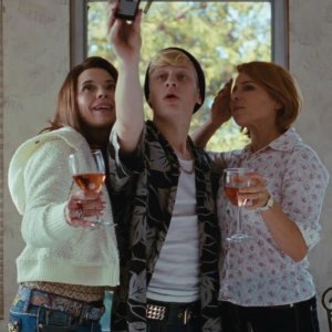 Anne Dorval, Antoine-Olivier Pilon e Suzanne Clément in una scena di Mommy