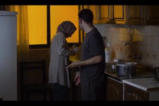 Clip 'Non è una babysitter' - Melbourne