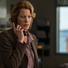 Gracepoint: l'attrice Anna Gunn in una scena del settimo episodio