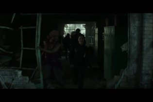 Clip 'Attacco aereo' - Hunger Games: Il Canto della Rivolta - Parte 1