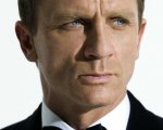 Bond 24: Daniel Craig si paracaduterà su Roma