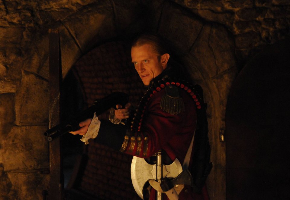 Sleepy Hollow: l'attore Neil Jackson nell'episodio intitolato Magnum Opus