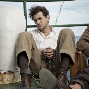 Un mondo nuovo: Vinicio Marchioni nella fiction Rai