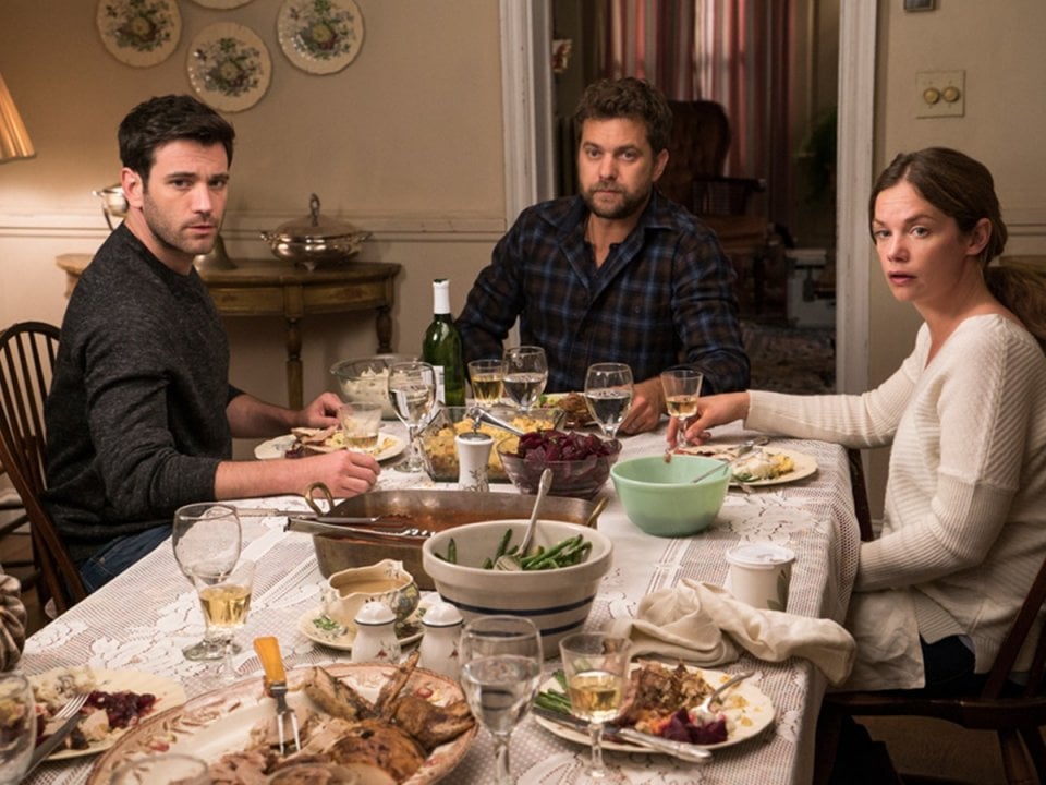 The Affair: Colin Donnell, Joshua Jackson e Ruth Wilson in una scena dell'ottava puntata