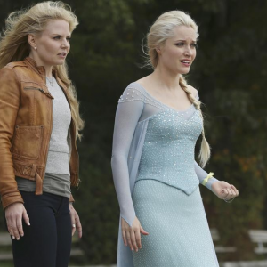 C'era una volta: Jennifer Morrison e Georgina Haig nell'episodio Fall