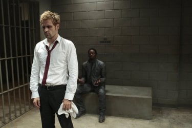 Constantine: Matt Ryan e Hardold Perrineau in Rage of Caliban