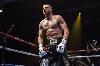 Southpaw: Jake Gyllenhaal tumefatto nella prima immagine ufficiale