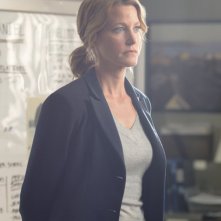 Gracepoint: l'attrice Anna Gunn in una scena del nono episodio