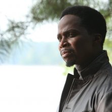 Constantine: l'attore Harold Perrineau in una scena di Blessed Are The Damned