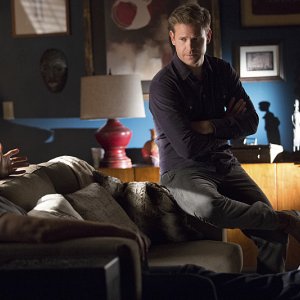 The Vampire Diaries: Matthew Davis interpreta Alaric in Christmas Through Your Eyes