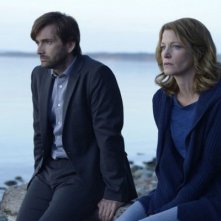Gracepoint: i protagonisti David Tennant e Anna Gunn nel decimo episodio