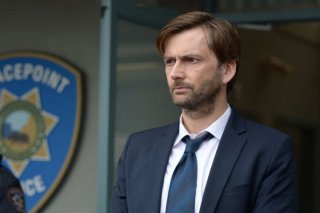 Gracepoint: l'attore David Tennant in una scena della decima puntata