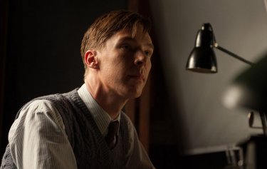 The Imitation Game: Benedict Cumberbatch in un primo piano tratto dal film nei panni di Alan Turing
