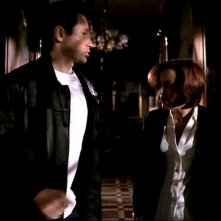 X-Files: David Duchovny e Gillian Anderson nella puntata intitolata Fantasmi